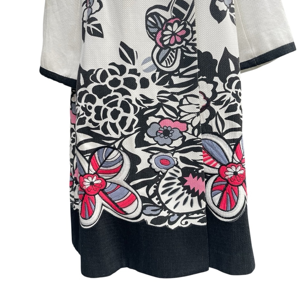 Anna Sui White/Black/Pink Embroidered Floral Short Sleeve Swing Coat (6) - Picture 7 of 16